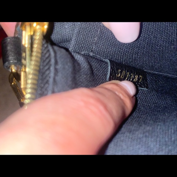 Louis Vuitton Pallas Clutch Noir - Picture 8 of 8